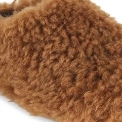 Marni Fussbet Sabot Shearling Mules -Modern Wear Hub unnamed file 173